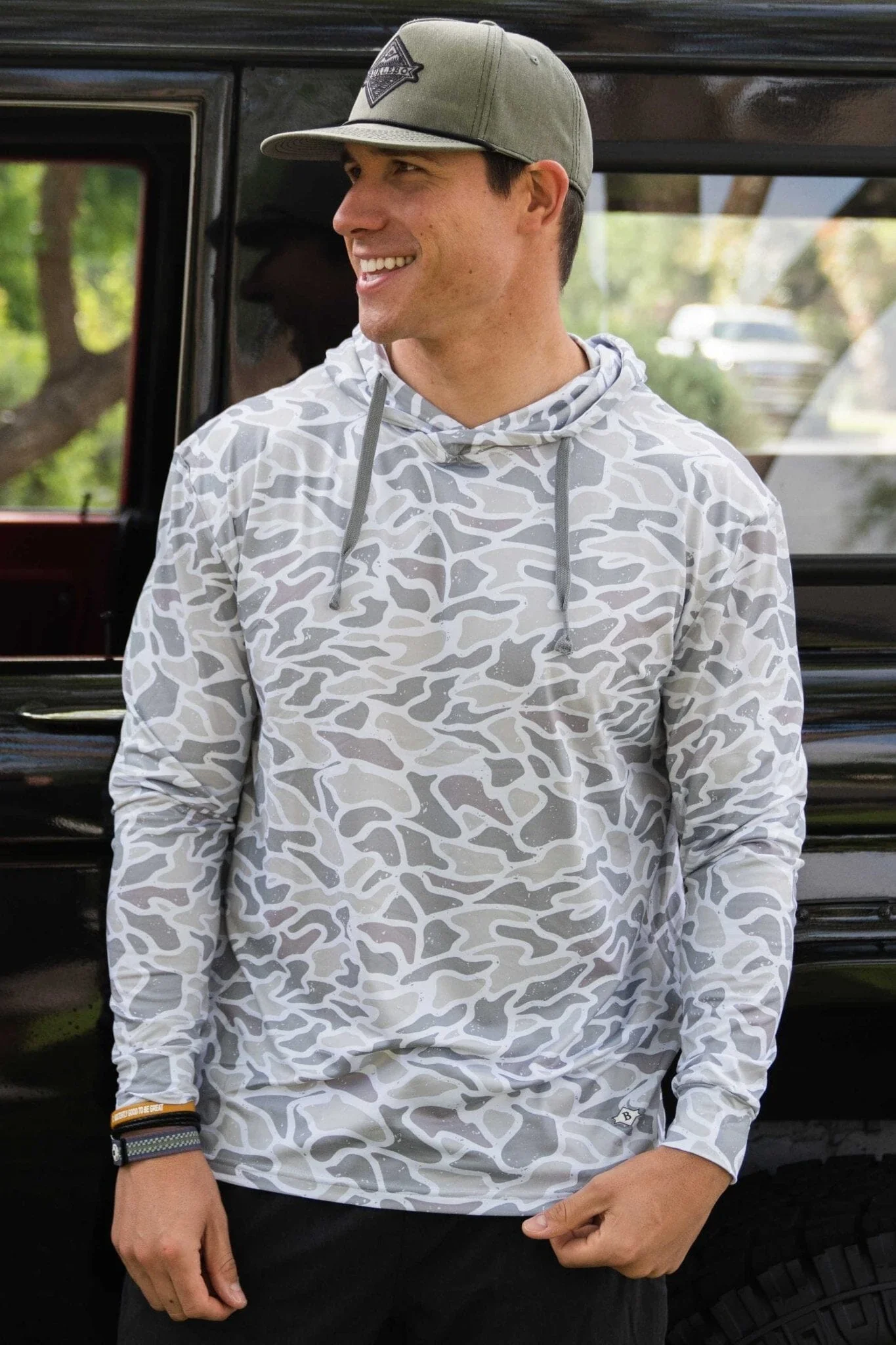 Burlebo Performance Hoodie - Image 11