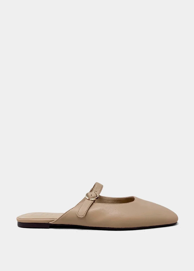 Shu Shop Aidy Flat